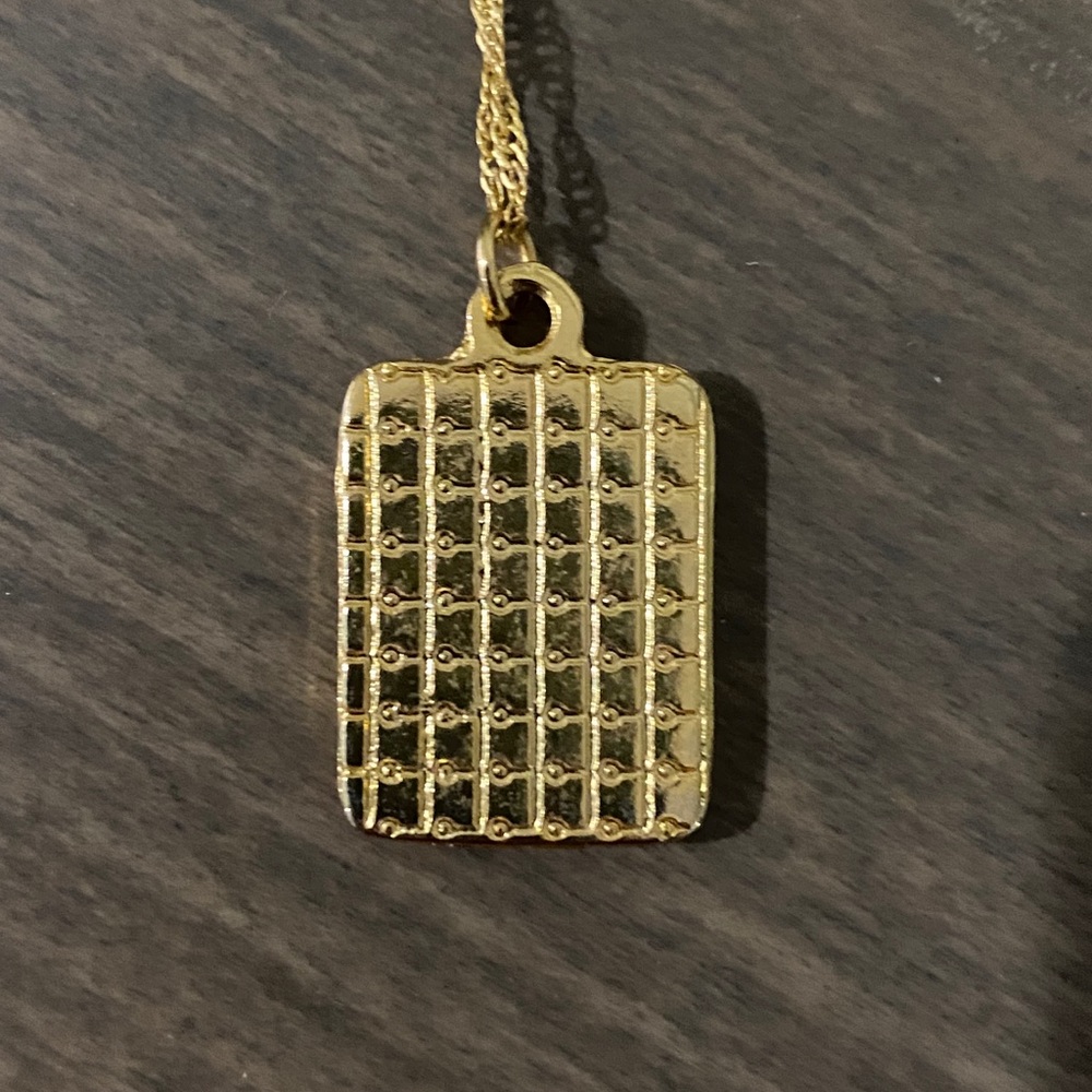 Gold initial necklace R - Picture 4 of 6